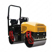 Ride-on smooth road roller